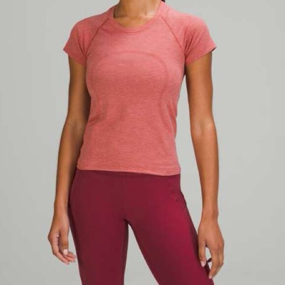 lululemon athletica Tops - Lululemon Athletica Run: Swiftly Tech Short Sleeve shirt Sz S